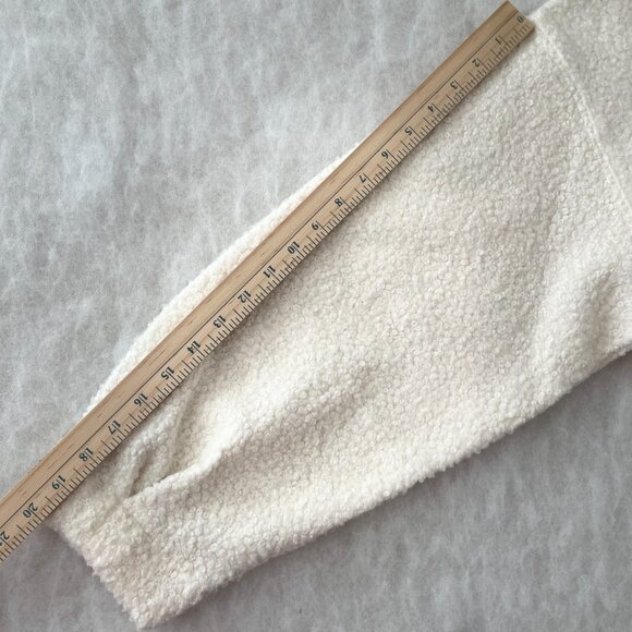 Zara Womens Cream Teddy Fleece Cropped Crew Neck Soft Cozy Sweater Size Small - Picture 8 of 9